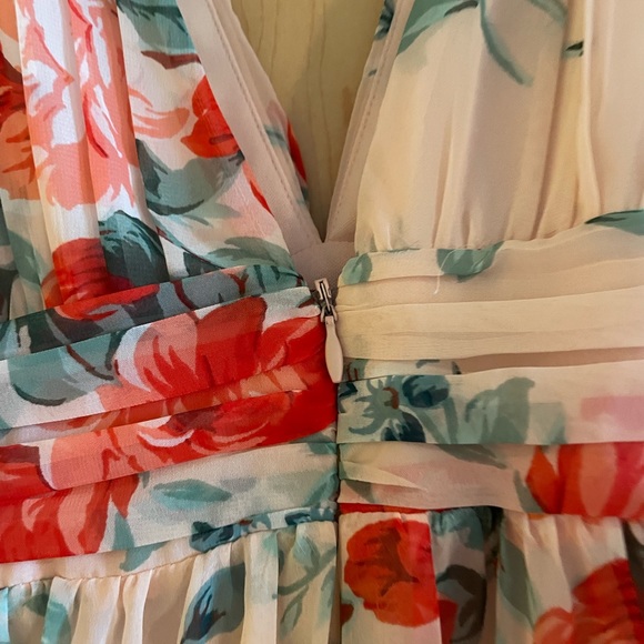 Lulus | Dresses | Lulus Garden Meandering Blush Floral Print Maxi Dress ...